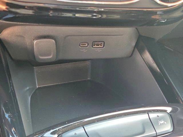Used 2025 Chevrolet Trax ACTIV w/ Driver Confidence Package FWD image 30