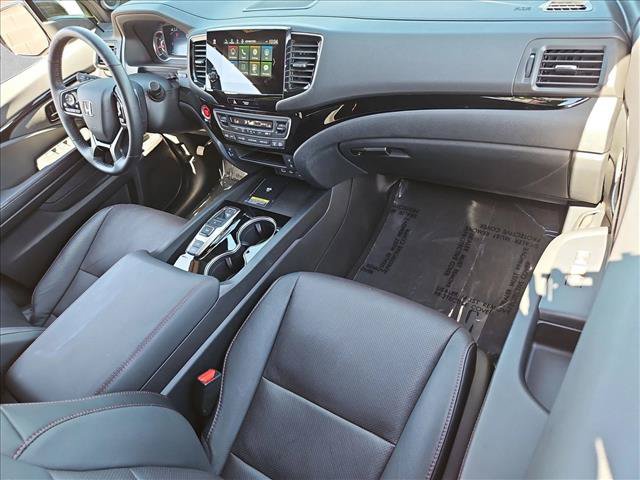Used 2024 Honda Passport Black Edition image 23