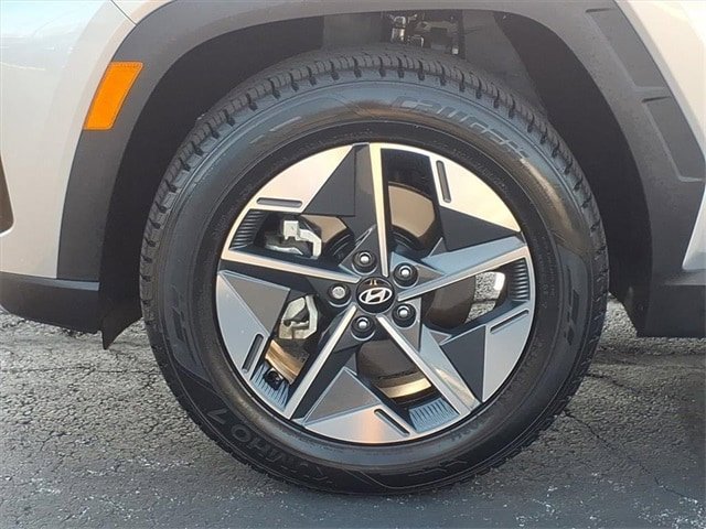 Certified 2025 Hyundai Tucson SEL image 10