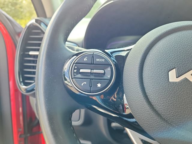 Used 2025 Kia Soul EX FWD image 24