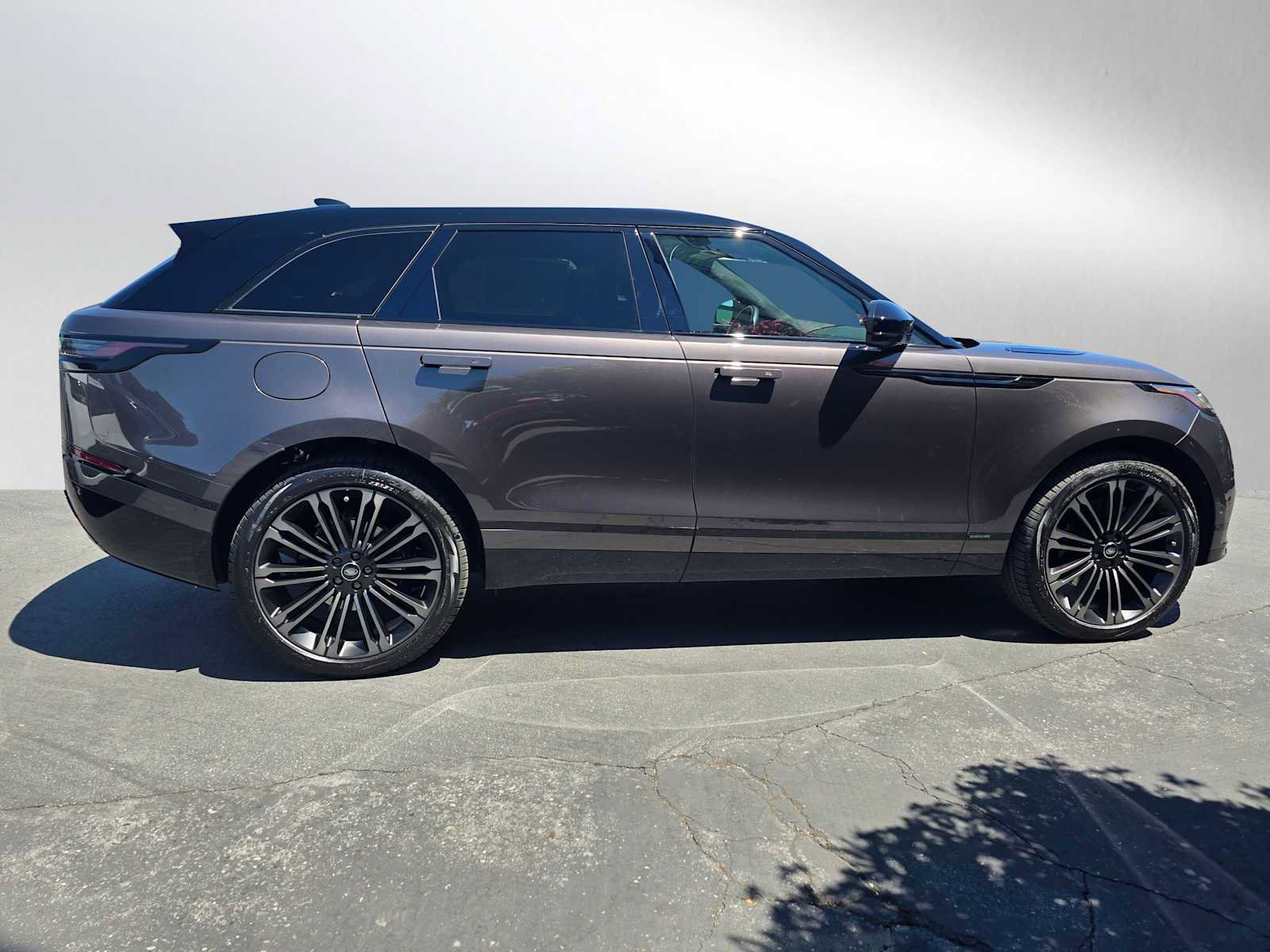 New 2026 Land Rover Range Rover Velar Autobiography image 8