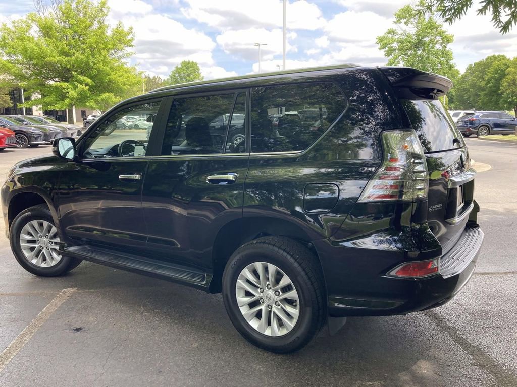 Used 2021 Lexus GX 460 w/ Accessory Package AWD/4WD image 4