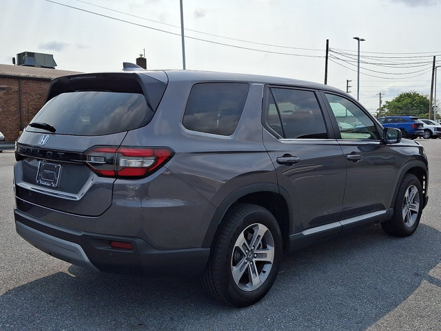 Used 2025 Honda Pilot EX-L image 4