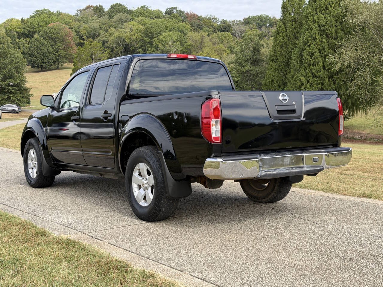 Used 2012 Nissan Frontier SV AWD/4WD image 13