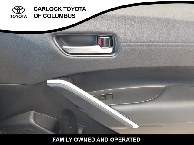 Used 2024 Toyota Corolla Cross XLE w/ Convenience Package FWD image 20