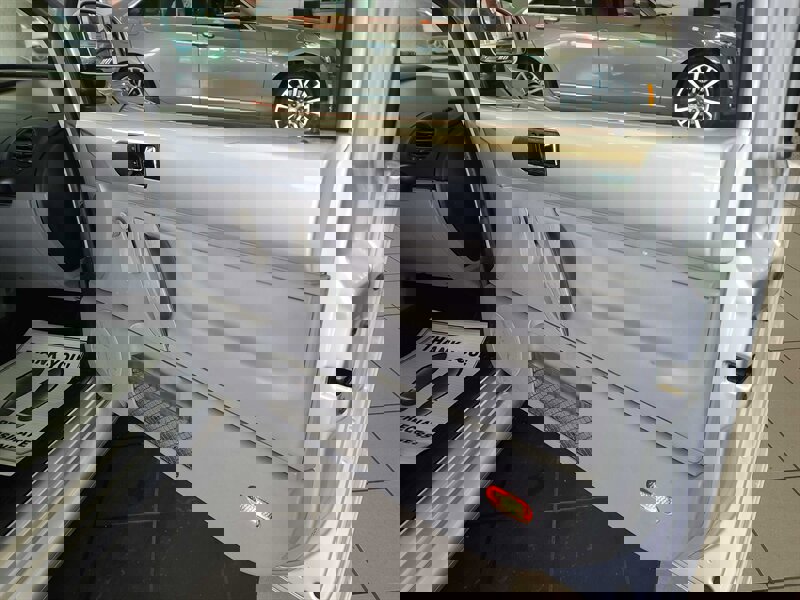 Used 2000 Volkswagen Beetle GL image 12