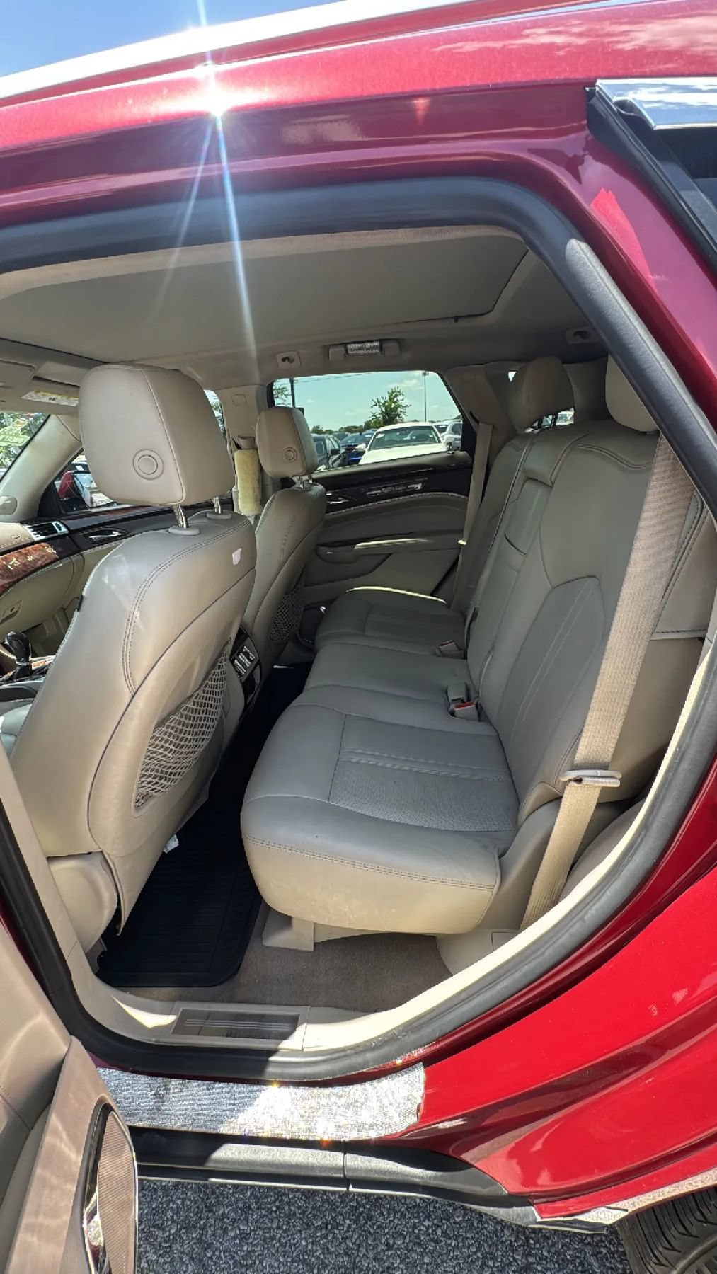Used 2011 Cadillac SRX Luxury FWD image 6