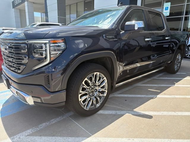 Used 2023 GMC Sierra 1500 Denali Ultimate AWD/4WD image 2