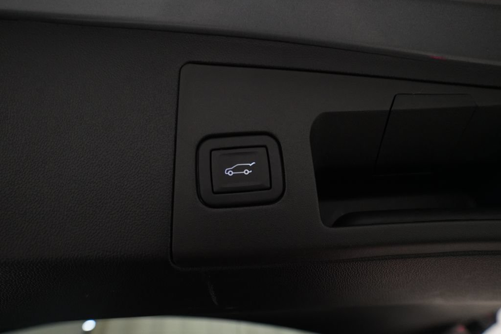 Used 2024 Cadillac XT5 Sportv AWD/4WD image 15