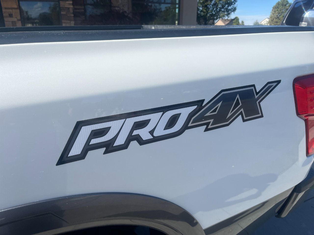 Used 2018 Nissan Titan PRO-4X image 24
