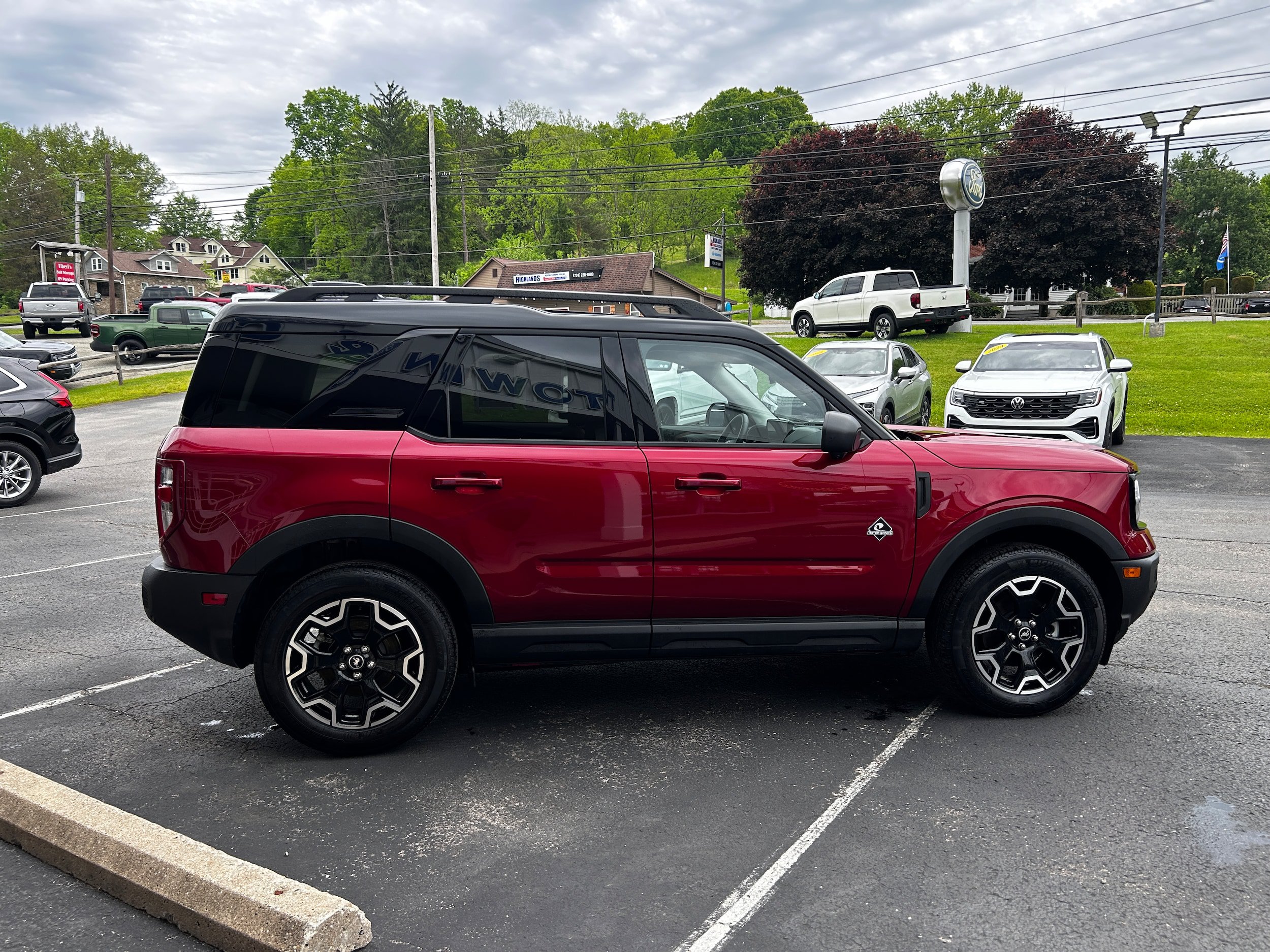 Used 2025 Ford Bronco Sport Outer Banks w/ Outer Banks Tech Package+ AWD/4WD image 11