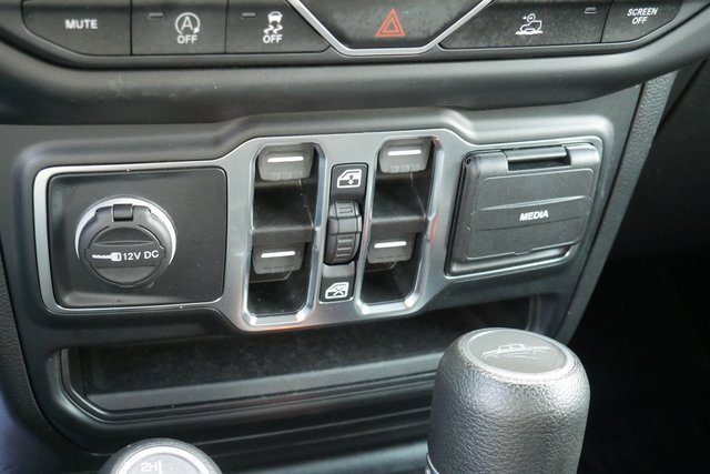 Used 2022 Jeep Gladiator Sport image 21