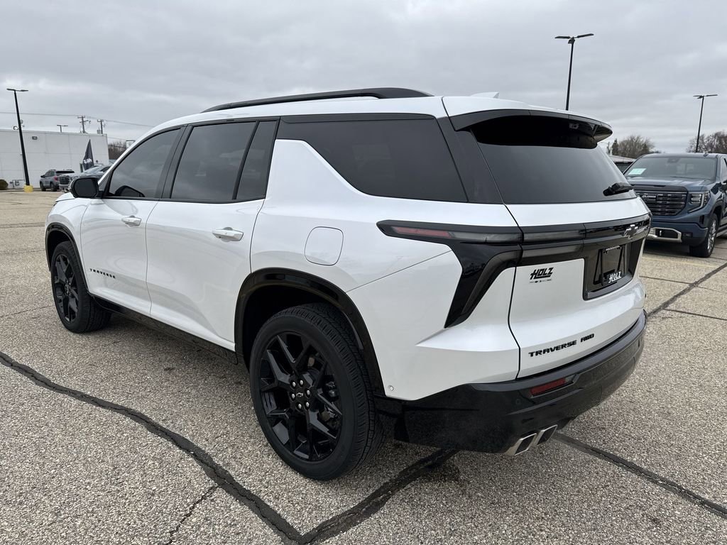 Certified 2025 Chevrolet Traverse RS w/ LPO, Floor Liner Package image 5
