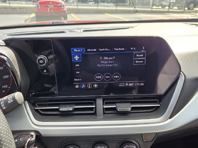 Certified 2024 Chevrolet Trax RS FWD image 27