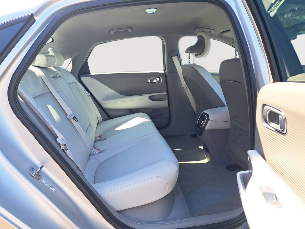 New 2024 Hyundai Ioniq 6 SEL AWD/4WD image 16