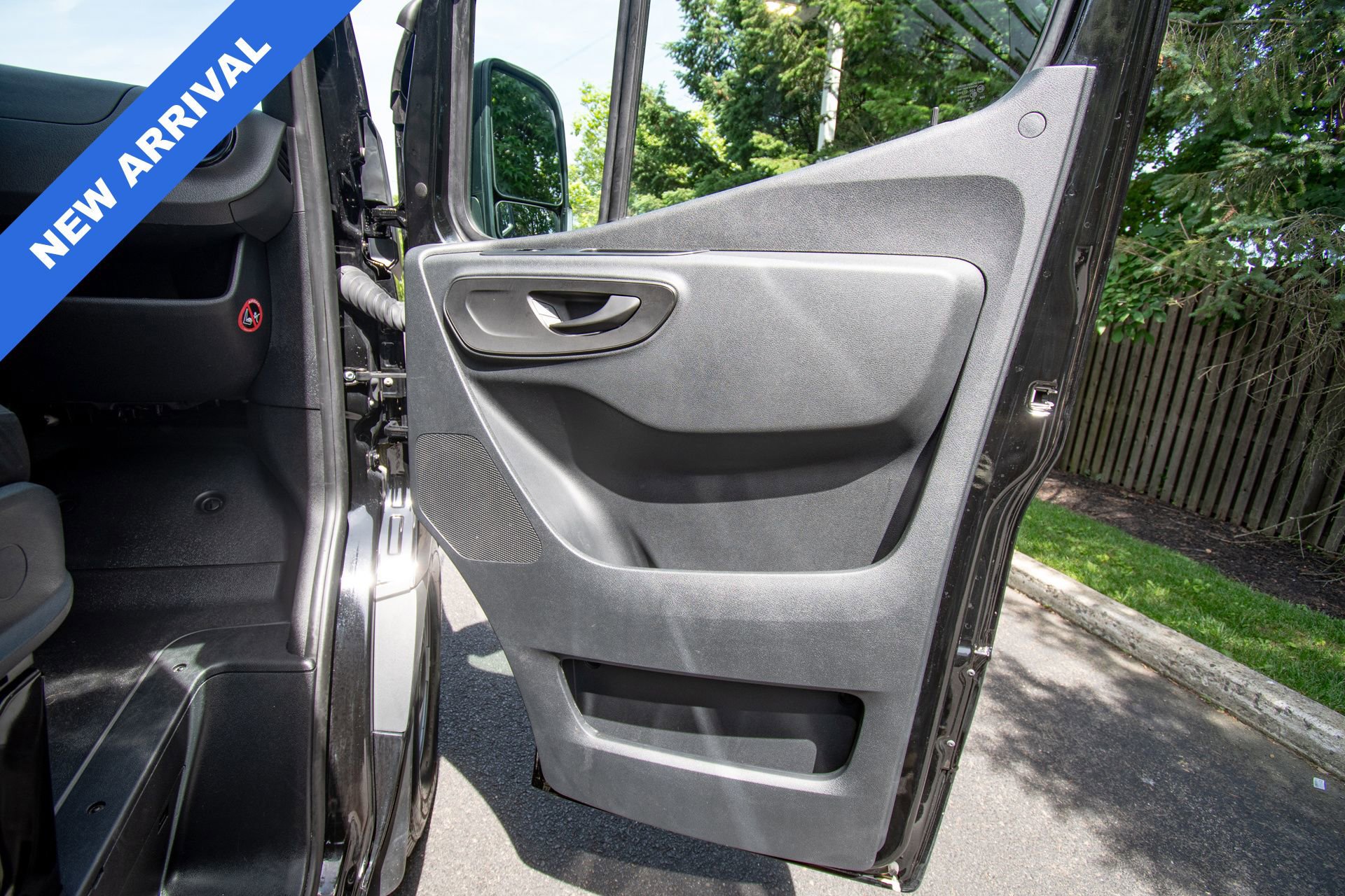 Used 2024 Mercedes-Benz Sprinter 2500 image 17