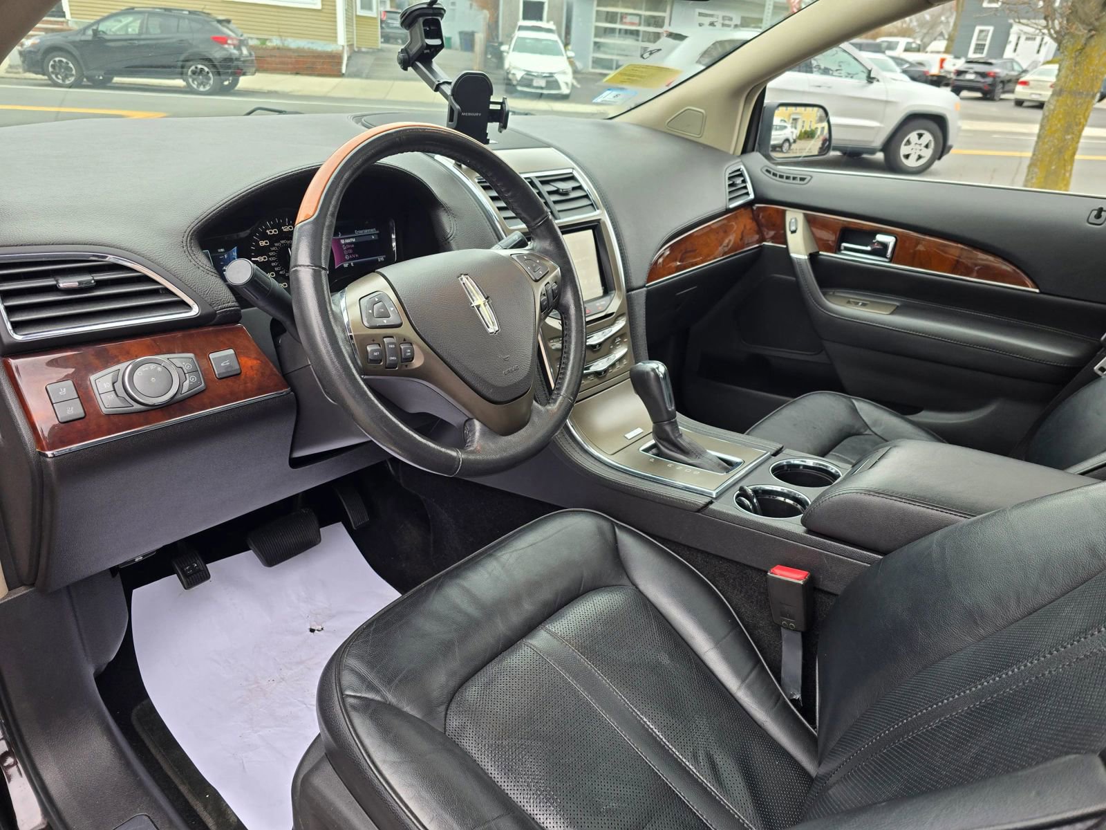 Used 2013 Lincoln MKX AWD image 9