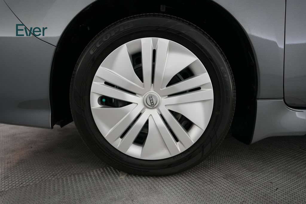 Used 2025 Nissan Leaf S FWD image 19