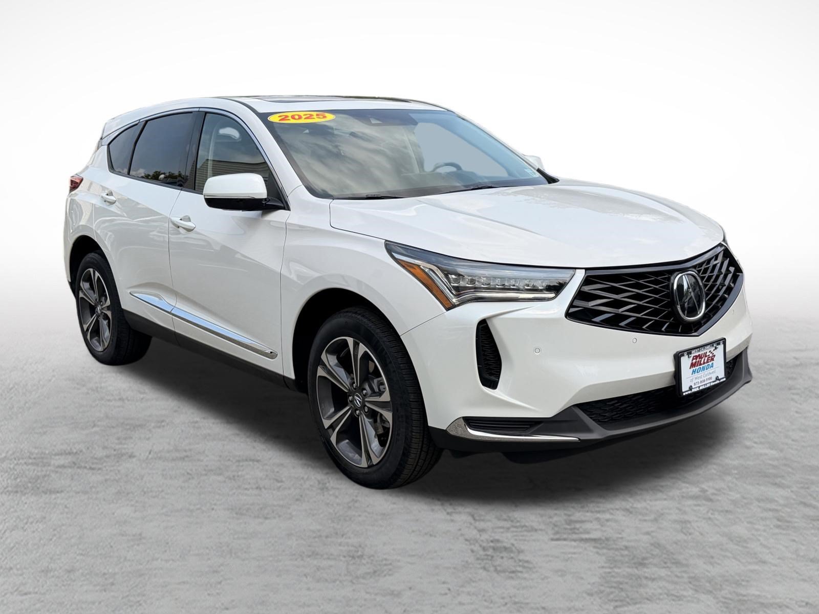 Used 2025 Acura RDX w/ Technology Package AWD/4WD image 3