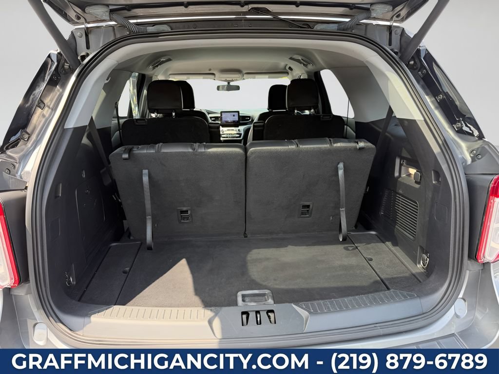 Used 2022 Ford Explorer XLT w/ Equipment Group 202A AWD/4WD image 27