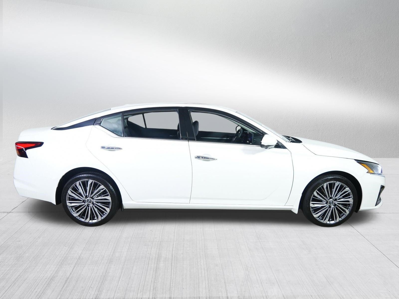 Used 2023 Nissan Altima 2.5 SL AWD/4WD image 8