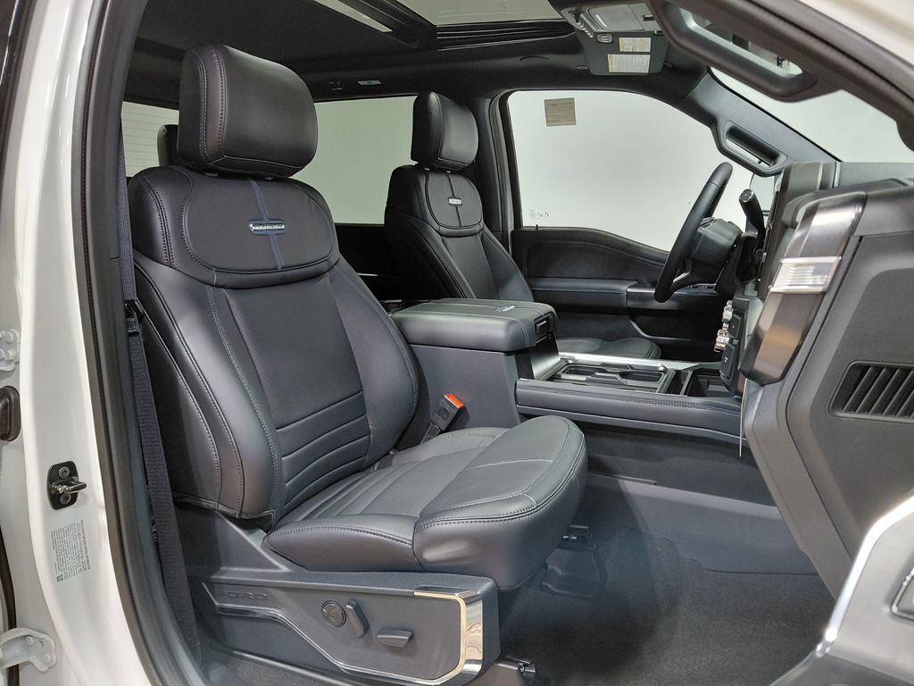 New 2026 Ford F350 Platinum w/ FX4 Off-Road Package AWD/4WD image 24