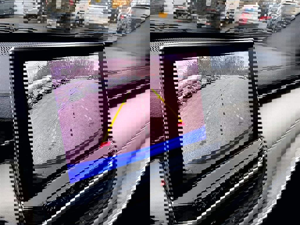 Used 2024 Jeep Compass Limited image 16