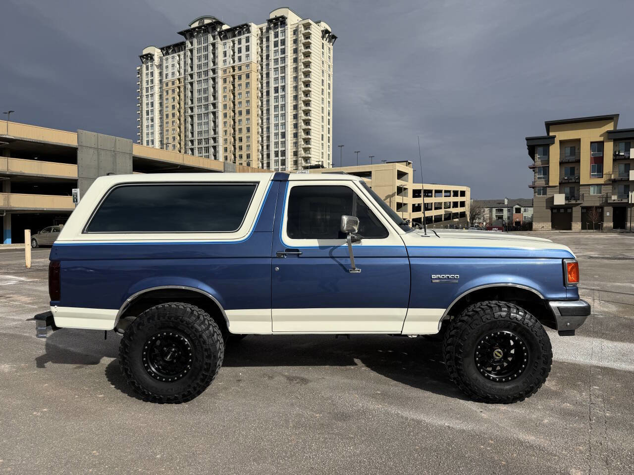 Used 1990 Ford Bronco AWD/4WD image 7