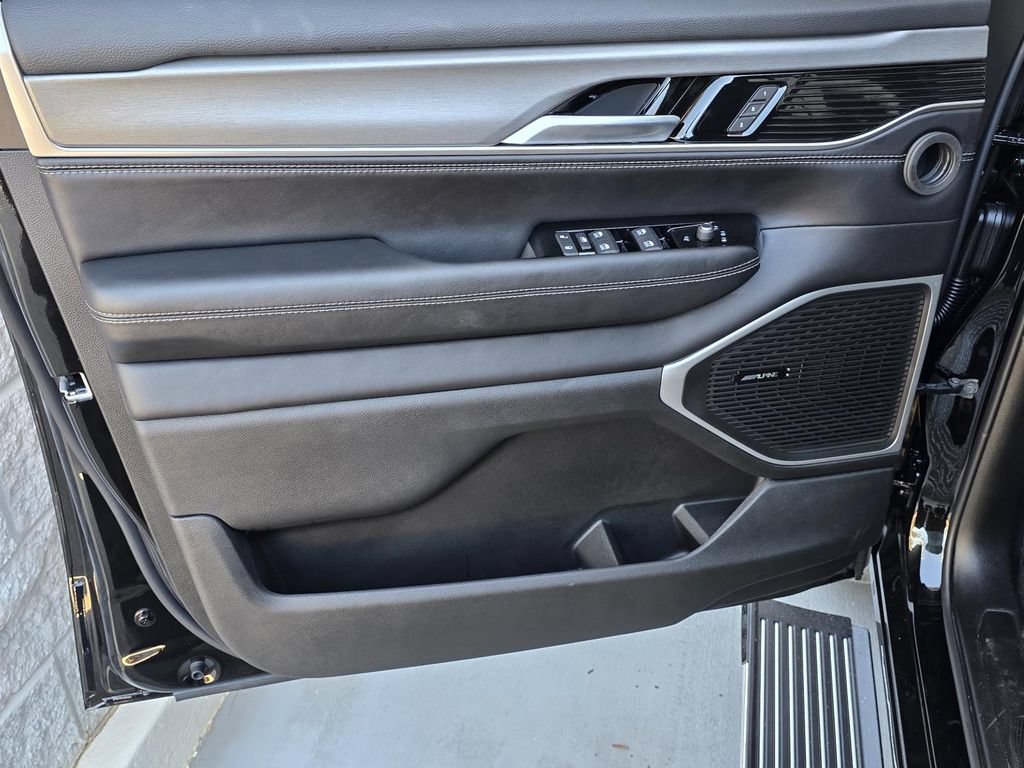 New 2025 Jeep Wagoneer Series II AWD/4WD image 41