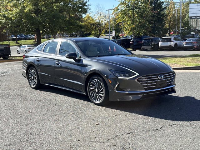 Used 2022 Hyundai Sonata SEL FWD image 1