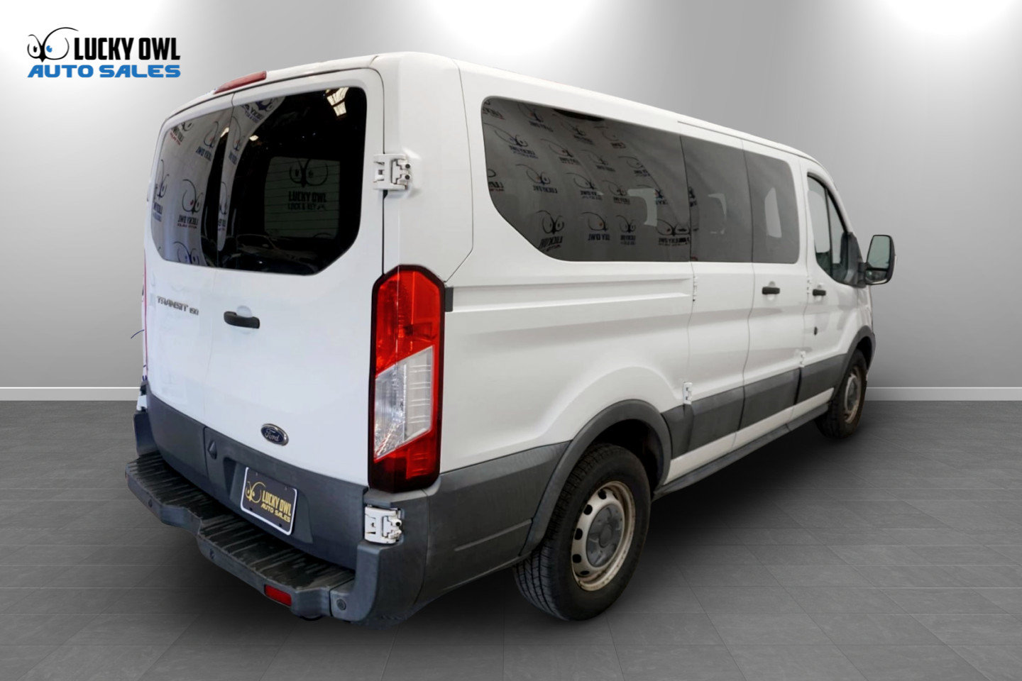 Used 2016 Ford Transit 150 XL RWD image 8