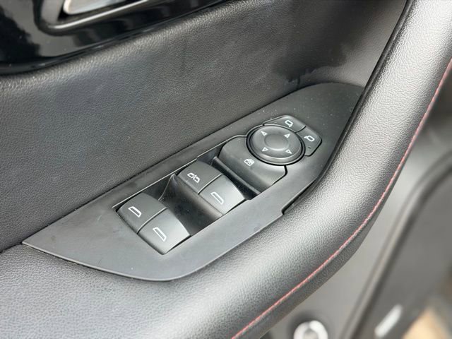 Used 2022 Chevrolet Blazer RS w/ Enhanced Convenience Package AWD/4WD image 19