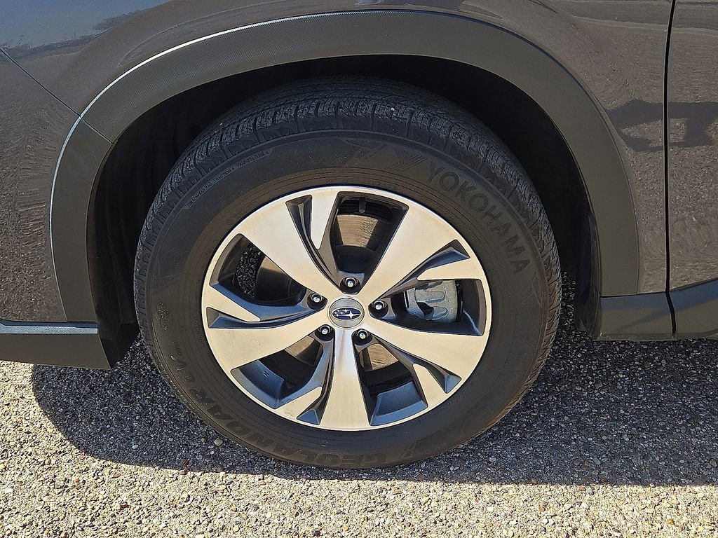 Used 2023 Subaru Ascent Premium image 10