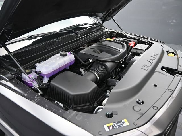New 2026 RAM 1500 4x4 Crew Cab image 39
