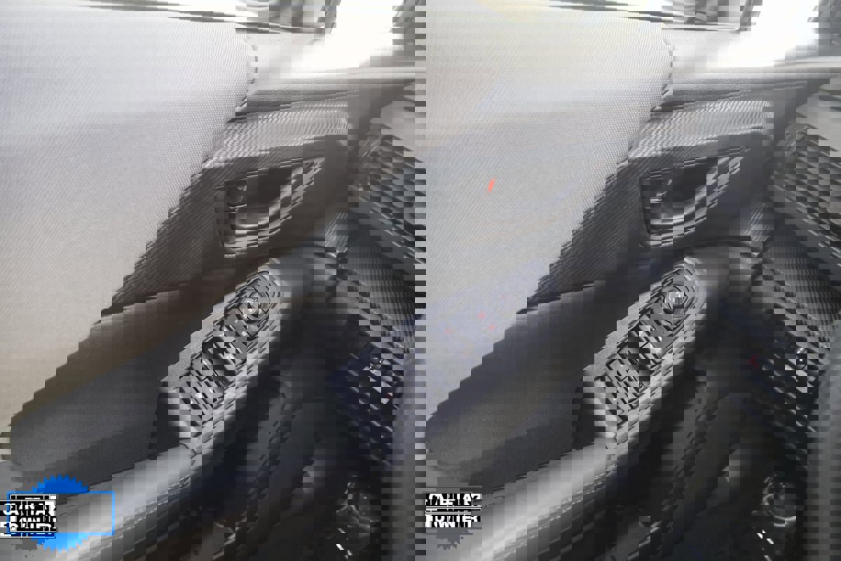 Used 2025 Subaru Crosstrek 2.0i Premium image 29