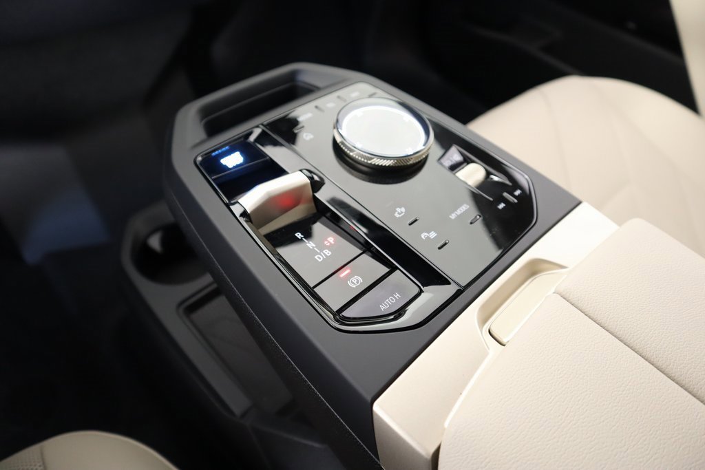 New 2025 BMW iX xDrive50 w/ Premium Package image 8