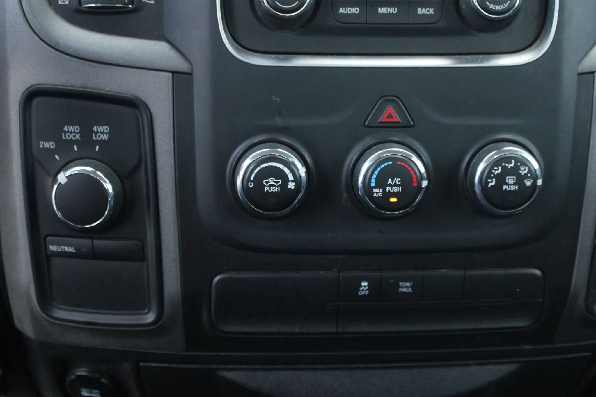 Used 2014 RAM 1500 Tradesman w/ Power & Remote Entry Group AWD/4WD image 18