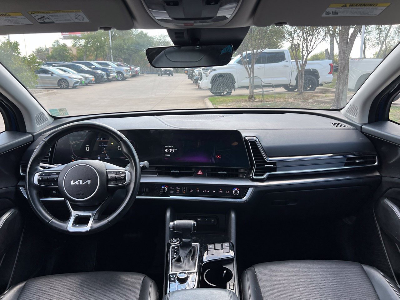 Used 2024 Kia Sportage EX FWD image 13