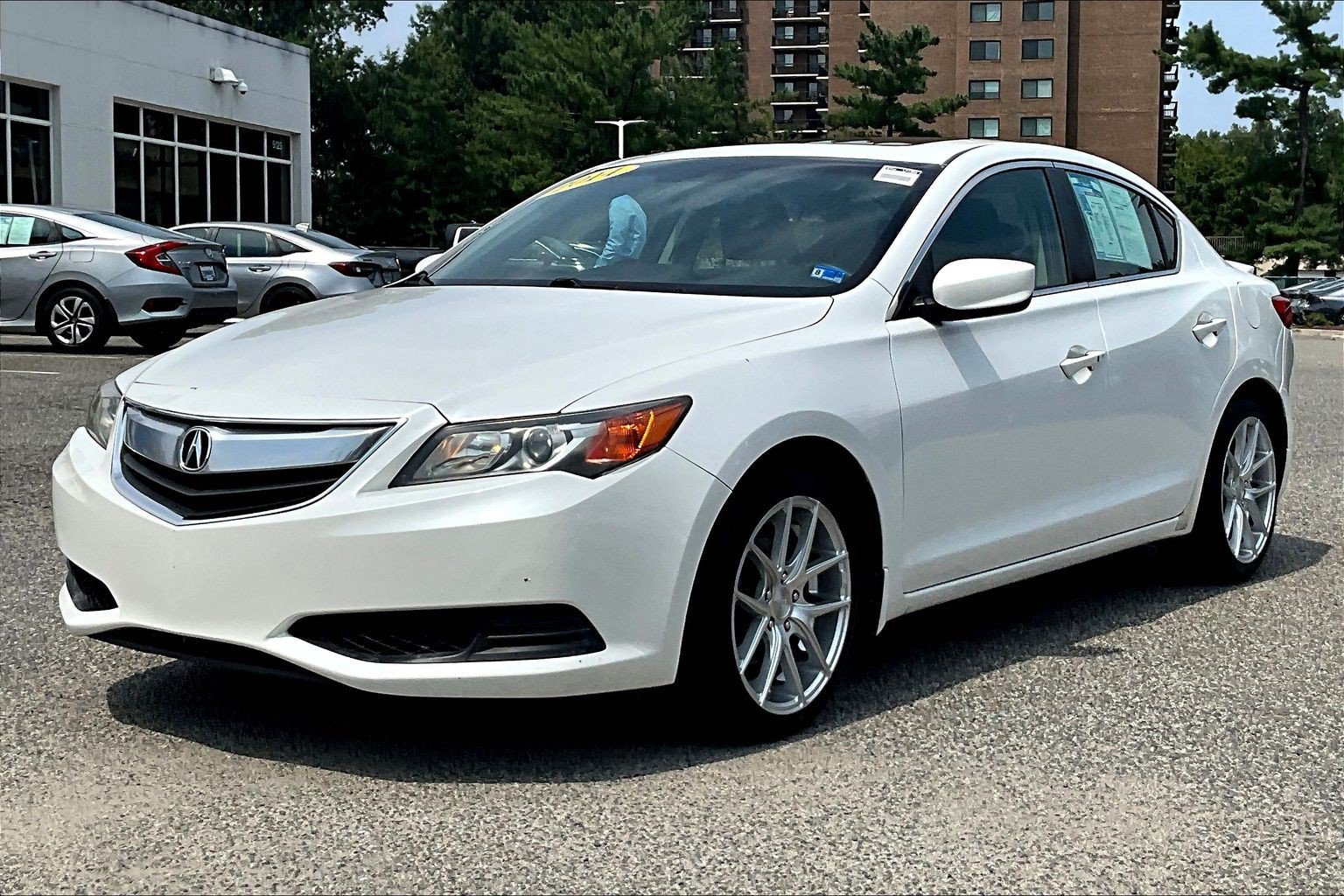 Used 2014 Acura ILX FWD image 1