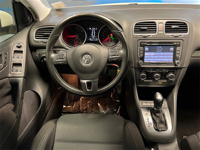 Used 2011 Volkswagen Golf TDI image 16