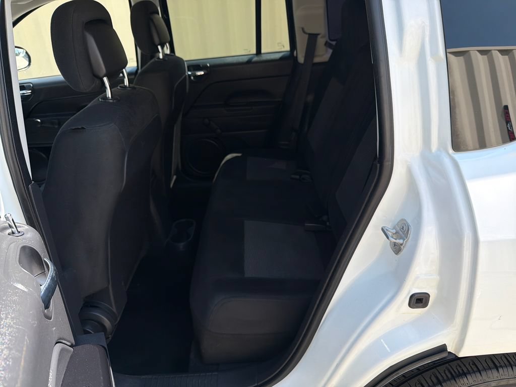 Used 2014 Jeep Compass Sport FWD image 19