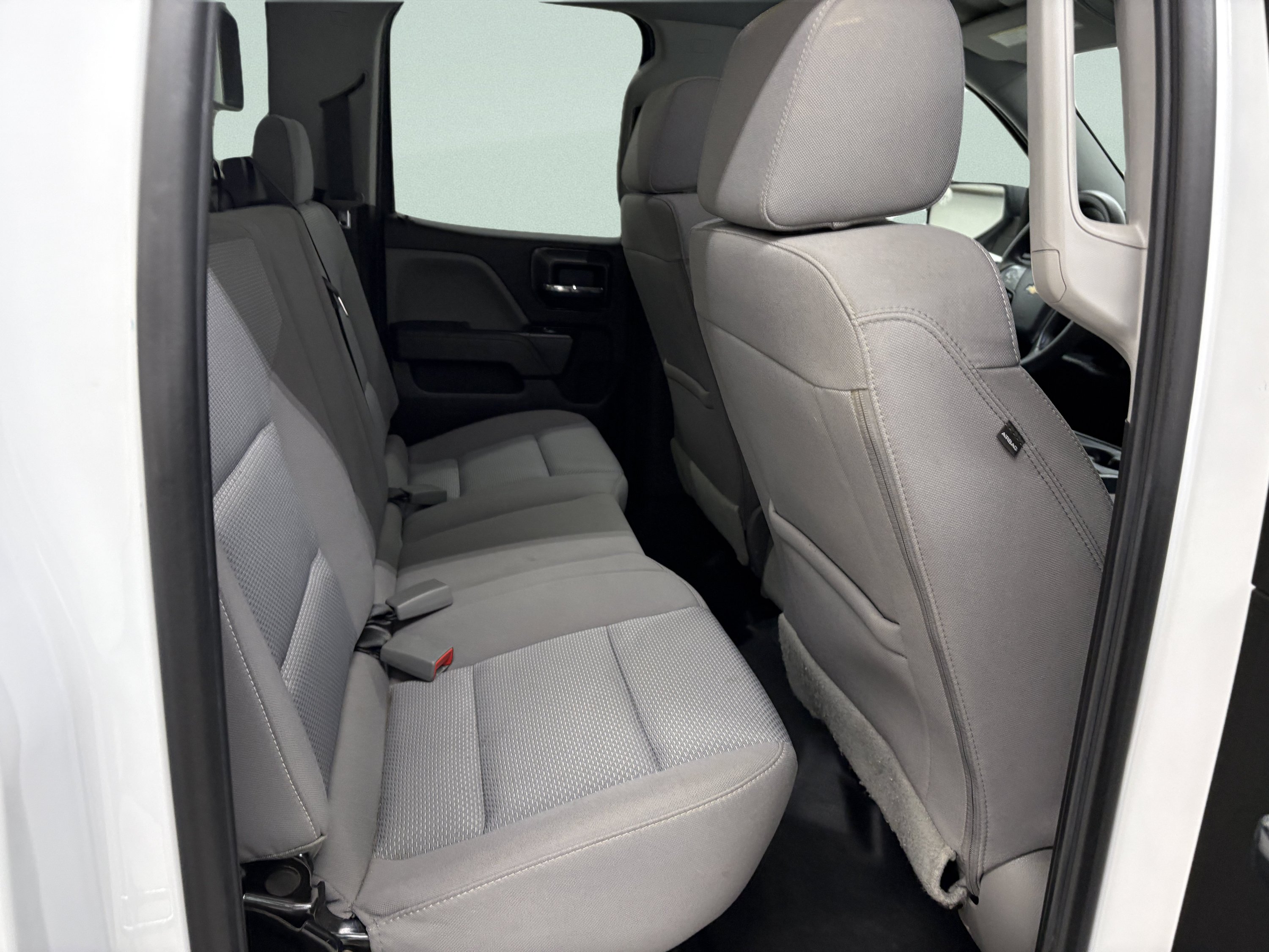 Used 2018 Chevrolet Silverado 1500 4x4 Double Cab image 21
