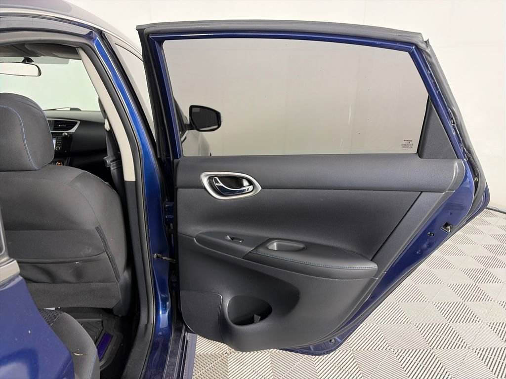 Used 2016 Nissan Sentra SR w/ Driver's Assist Package image 27