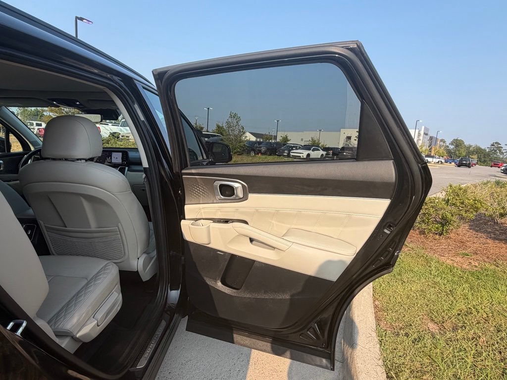 Used 2022 Kia Sorento SX FWD image 46