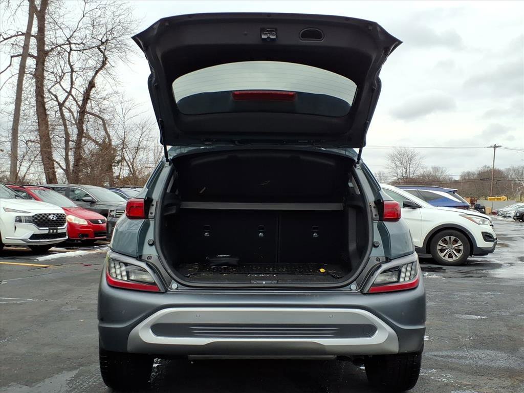 Certified 2022 Hyundai Kona Limited w/ Cargo Package image 10
