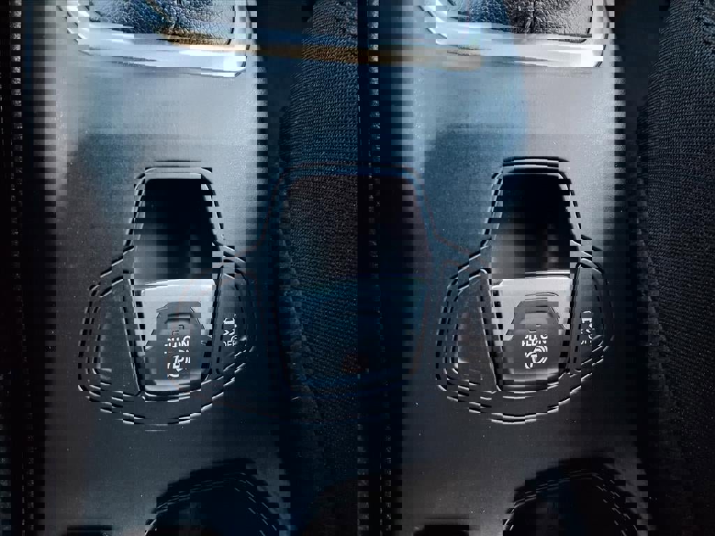 Used 2018 Jeep Renegade Sport w/ Power & Air Group image 21