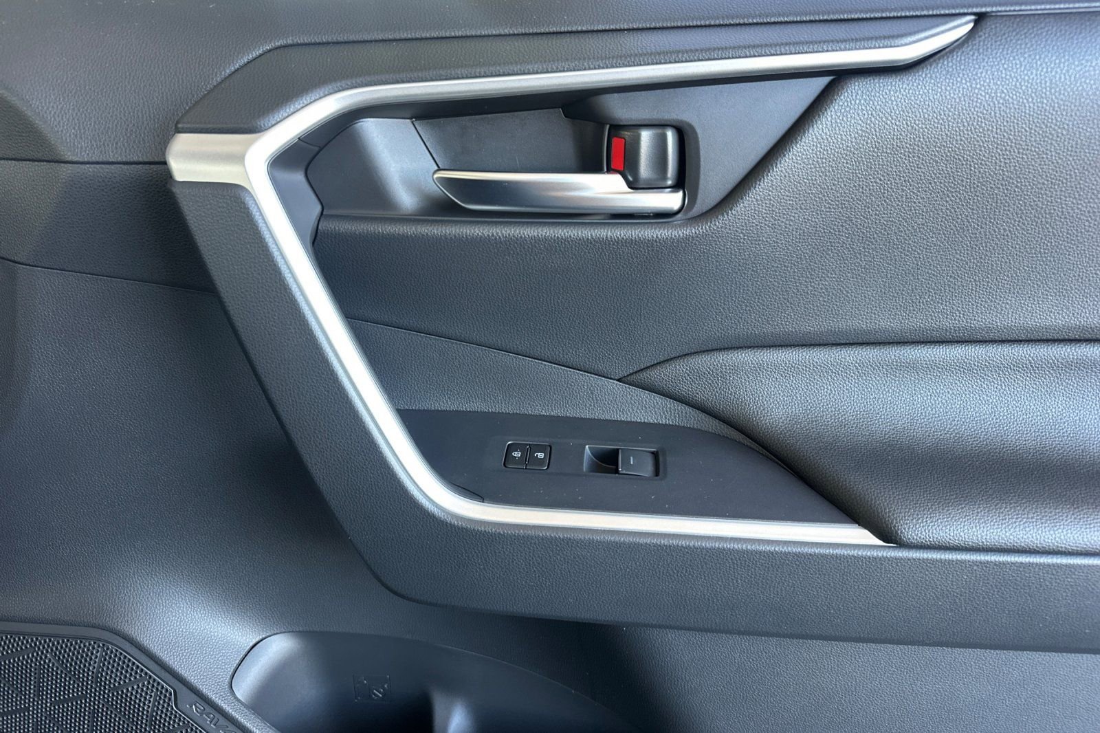 Certified 2025 Toyota RAV4 SE w/ Weather & Moonroof Package image 21