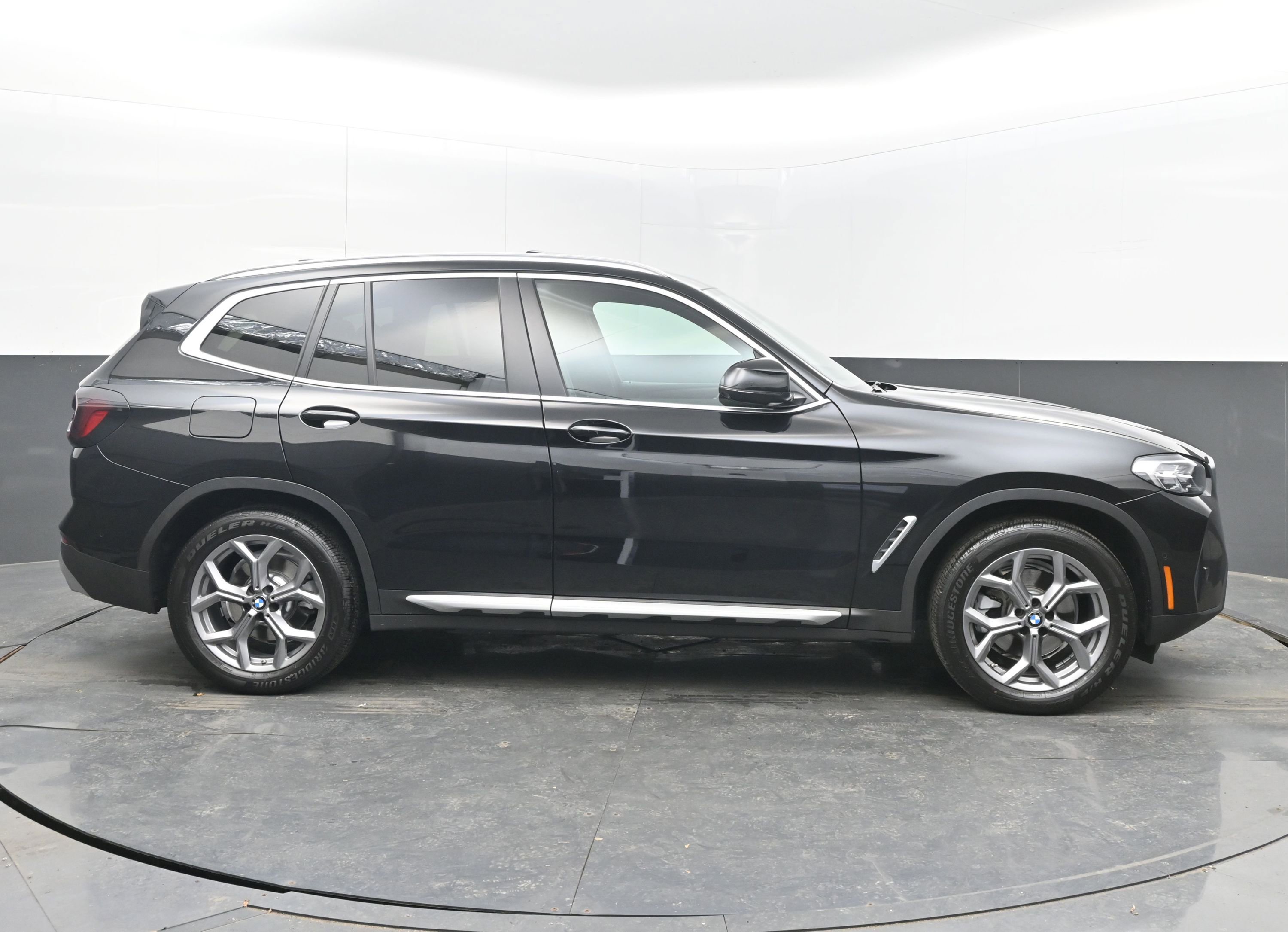 Used 2023 BMW X3 xDrive30i w/ Convenience Package image 10