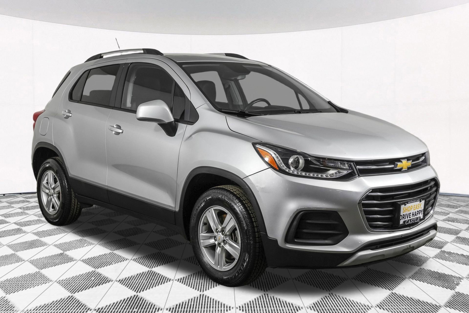 Used 2022 Chevrolet Trax LT w/ LT Convenience Package image 11