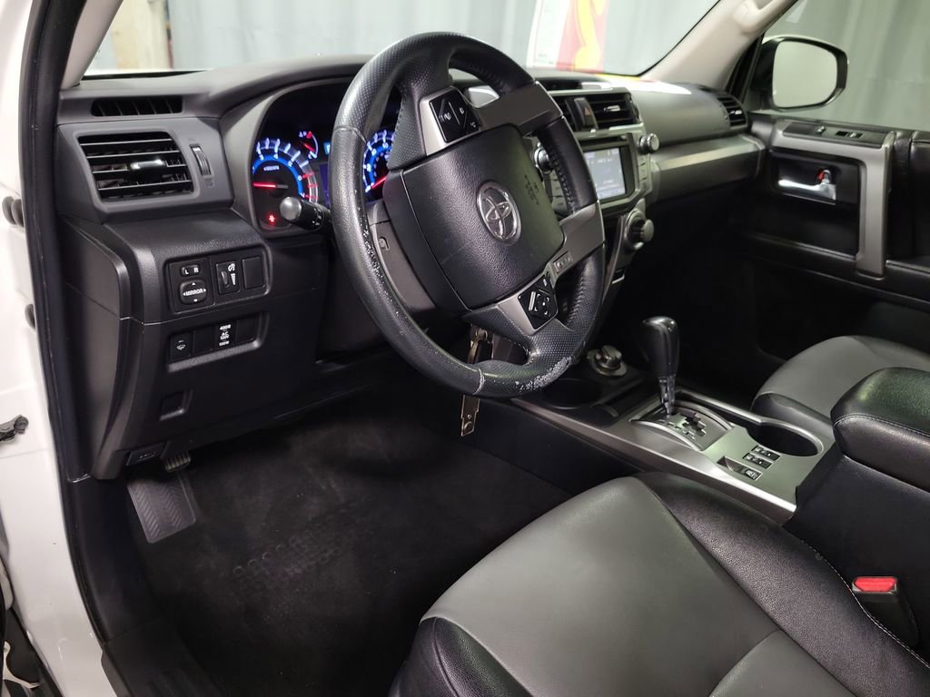 Used 2017 Toyota 4Runner SR5 Premium AWD/4WD image 13
